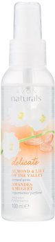 Avon Naturals Body spray de corporal com amêndoas e lírio do vale