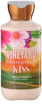 Bath & Body Works Vineyard Champagne Kiss lapte de corp pentru femei 236 ml