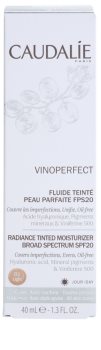 Caudalie Vinoperfect posvetlitveni tonirani fluid z vlažilnim učinkom