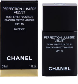 Chanel Perfection Lumière Velvet zamatový make-up pre matný vzhľad