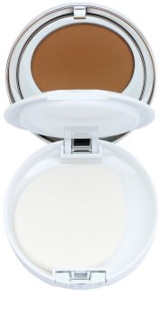 Clinique Beyond Perfecting pudrasti make-up s korektorjem 2 v 1