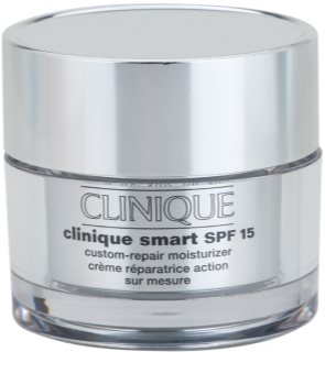 Clinique Clinique Smart feuchtigkeitsspendende Tagescreme gegen Falten für fettige Haut LSF 15