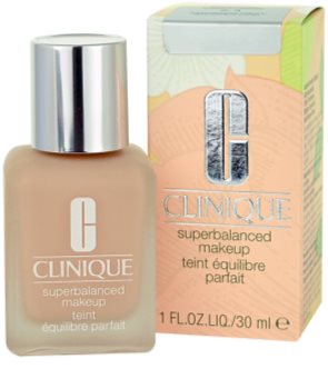 Clinique Superbalanced folyékony make-up