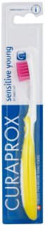 Curaprox Sensitive Young escova de dentes para crianças soft
