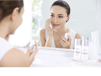 Eucerin Anti-Pigment posvetlitveni serum za obraz proti pigmentnim madežem