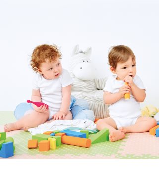 FOREO ISSA™ mikro sonická elektrická zubná kefka pre deti