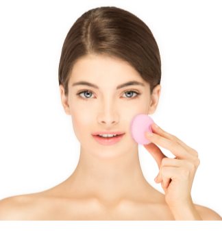 FOREO Luna™ Go szczoteczka do oczyszczania twarzy opakowanie podróżne