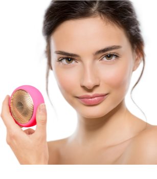 FOREO UFO™ urządzenie soniczne przyspieszające działanie maseczki
