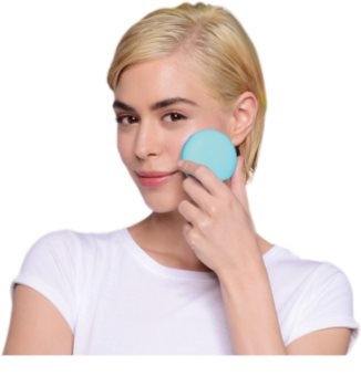 FOREO Luna™ Play Plus escova sónica de limpeza facial para todos os tipos de pele