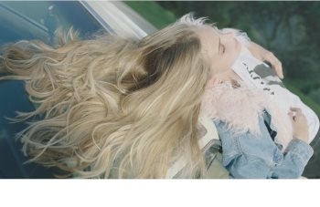 Garnier Fructis Macadamia Hair Food vyhlazující maska pro nepoddajné vlasy
