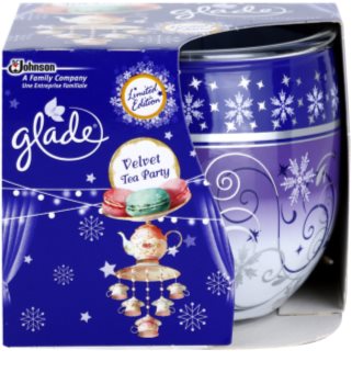 Glade Velvet Tea Party vonná svíčka 120 g