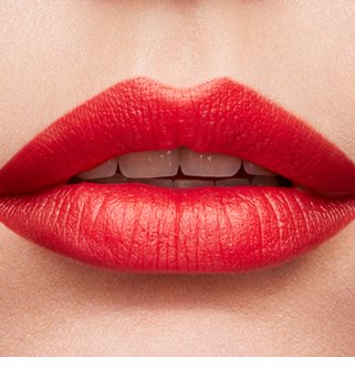 Lancôme L’Absolu Rouge Matte vlažilna šminka z mat učinkom
