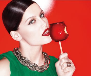 L’Oréal Paris Infallible Dolgoobstojna šminka in sijaj za ustnice 2 v 1