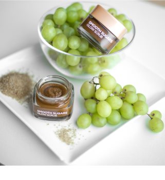 L’Oréal Paris Smooth Sugars Scrub peeling rozjaśniający