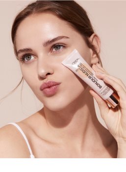 L’Oréal Paris Wake Up & Glow Bonjour Nudista crema BB