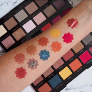 Makeup Revolution by Petra palette de fards à paupières