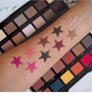 Makeup Revolution by Petra palette de fards à paupières