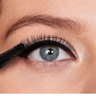 Maybelline Lash Sensational riasenka v metalickom obale pre dlhé a plné riasy