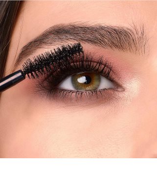 Maybelline Total Temptation riasenka pre objem s kokosovou vôňou