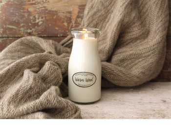 Milkhouse Candle Co. Creamery Warm Wool vonná svíčka 227 g Milkbottle