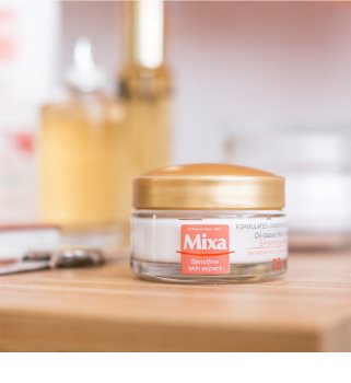 MIXA Extreme Nutrition creme hidratante rico com óleo de prímula