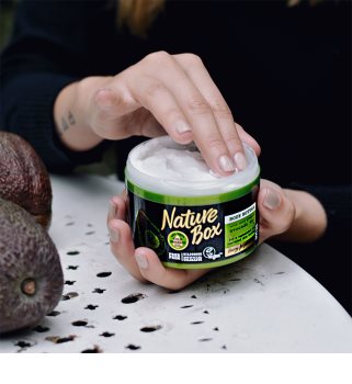 Nature Box Avocado vyživujúce telové maslo