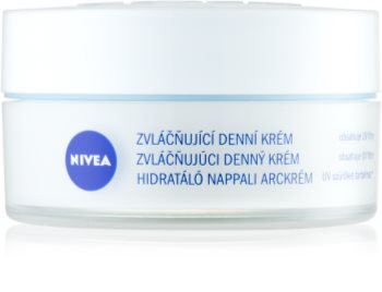 Nivea Essentials Moisturizing Day Cream for Normal and Combination Skin