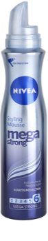 Nivea Mega Strong pěnové tužidlo pro dlouhotrvající objem
