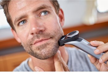 Philips OneBlade Pro QP6520/20 zastřihovač vousů