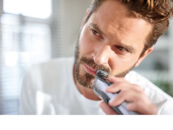 Philips Beardtrimmer Series 7000 BT7210/15 prirezovalnik brade s sesanjem