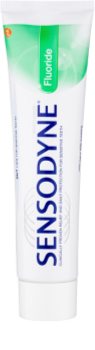 Sensodyne Fluoride pasta do zębów dla wrażliwych zębów