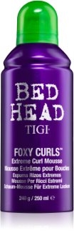 TIGI Bed Head Foxy Curls penast utrjevalec za ekstremne valove