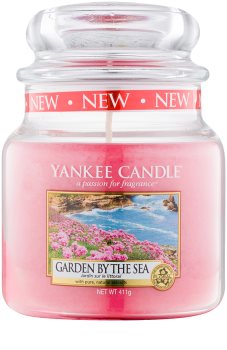 Yankee Candle Garden by the Sea illatos gyertya 411 g Classic közepes méret