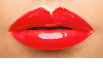 Yves Saint Laurent Vernis À Lèvres Vinyl Cream sijaj za ustnice s kremasto teksturo