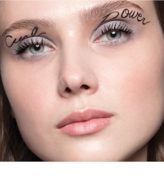 Yves Saint Laurent Mascara Volume Effet Faux Cils The Curler máscara de pestañas para dar longitud, curvatura y volumen