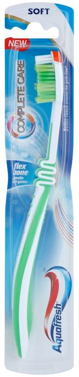 Aquafresh Complete Care brosse à dents soft