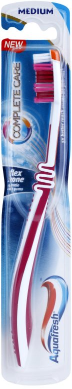 Aquafresh Complete Care zubná kefka medium