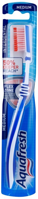Aquafresh Interdental четка за зъби медиум
