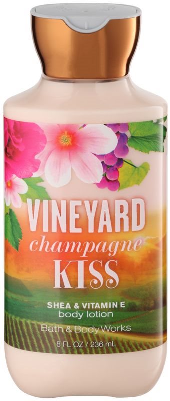 Bath & Body Works Vineyard Champagne Kiss lapte de corp pentru femei 236 ml