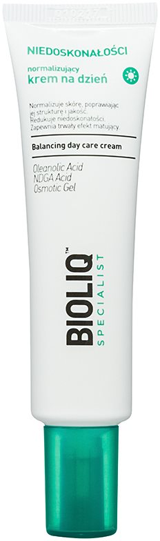 Bioliq Specialist Imperfections dnevna krema za normaliziranje kože s hidratacijskim učinkom