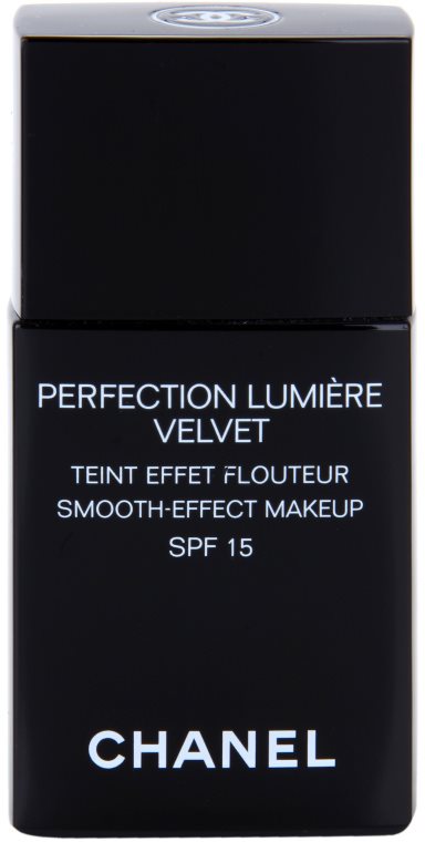 Chanel Perfection Lumière Velvet zamatový make-up pre matný vzhľad