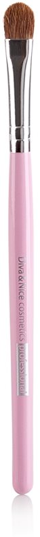 Diva & Nice Cosmetics Accessories закруглений пензлик для нанесення тіней для повік