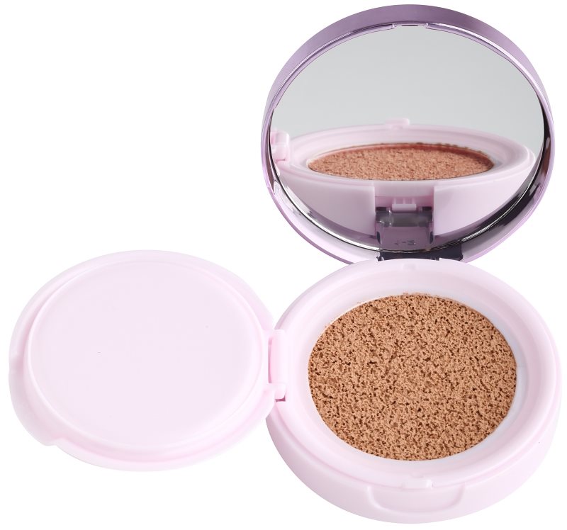 L’Oréal Paris Nude Magique Cushion Radiance folyékony smink szivaccsal