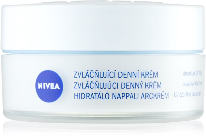 Nivea Essentials Moisturizing Day Cream for Normal and Combination Skin