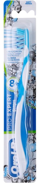 Oral B Pro-Expert Stages Crisscross dječja četkica za zube soft