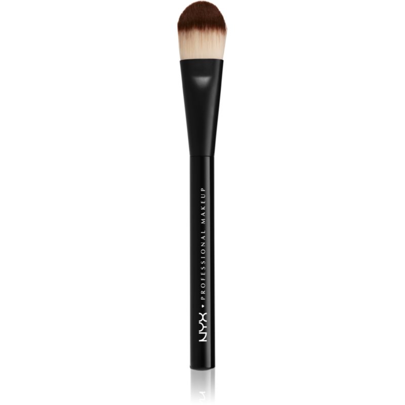 NYX Professional Makeup Pro Brush плоска четка за грим