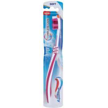 

Aquafresh Complete Care зубна щітка м'яка dark pink/white