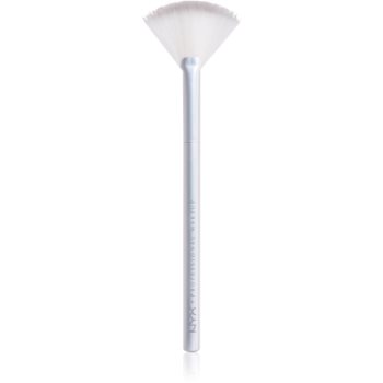 Nyx professional makeup holographic halo brush pensulă pentru aplicarea iluminatorului