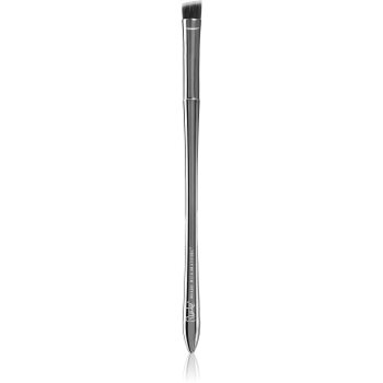 Rude Cosmetics Silver Bullet perie curbata pentru fardul de ochi