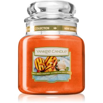 Yankee Candle Grilled Peaches & Vanilla lumânare parfumată Clasic mediu